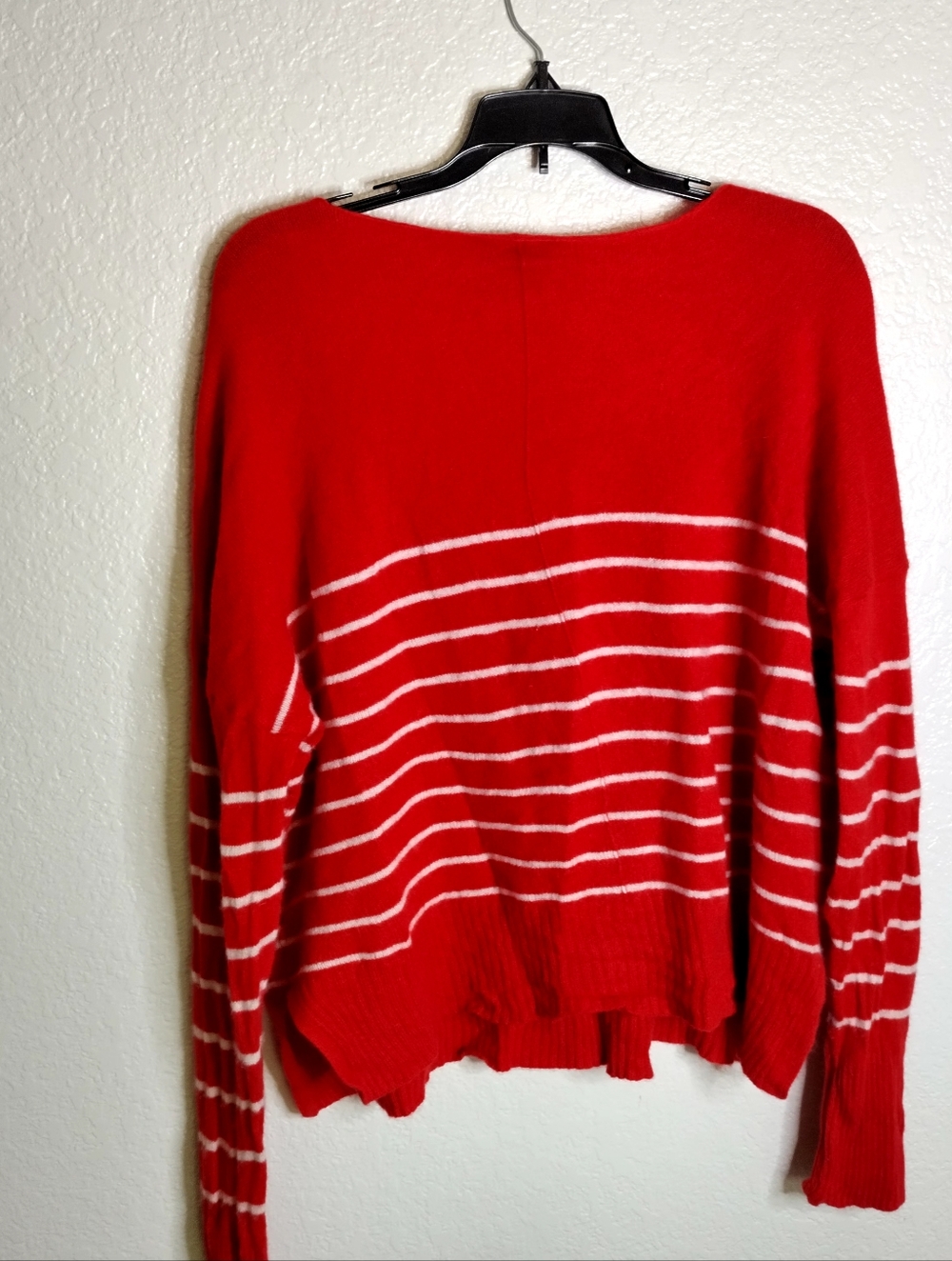 Vineyard Vines Red Lofty Cashmere V Neck Striped Sweater Sz L - Picture 6 of 8
